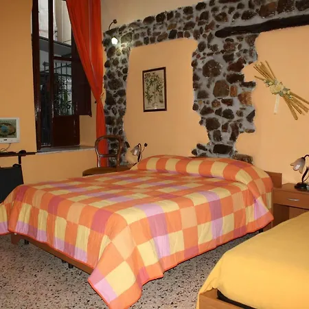 Casa Cinema Paradiso Чефалу